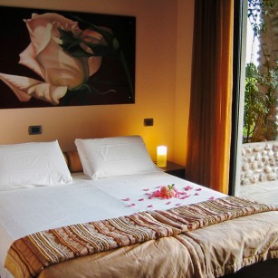 Una delle camere dell'agriturismo